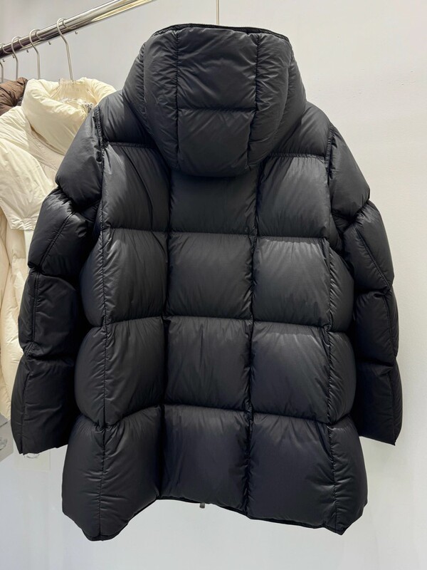 商场同款羽绒服女2025冬季新款连帽面包服外套中长款泡芙90豆腐块|undefined