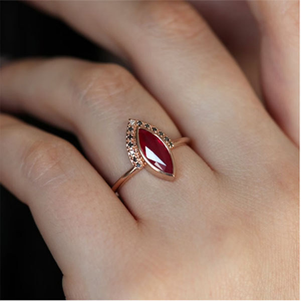 Crystal Material 1 Piece Retro Water Droplets Crystal Plating Rhinestones Women's Rings