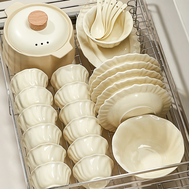 High-Quality Ceramic Dish Plate with an Instagram-Style Design, Suitable for Home Use, High-Temperature Resistant, with a Pearl-Edged Rim, Exquisite Embossed Dish Bowl for Cake