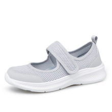 231女士健步鞋春夏魔术贴浅口老人洞洞鞋网面轻便透气休闲运动鞋