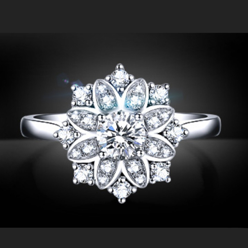 Brilliant Starry Flower Ring 18k Gold Plated Cluster Wedding Ring_voghion.com
