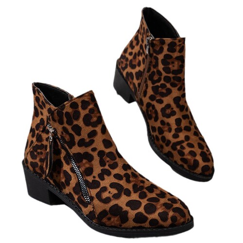 Plus-size leopard-print Chelsea boots for women, featuring a side zipper—perfect for autumn and winter in European and American styles.