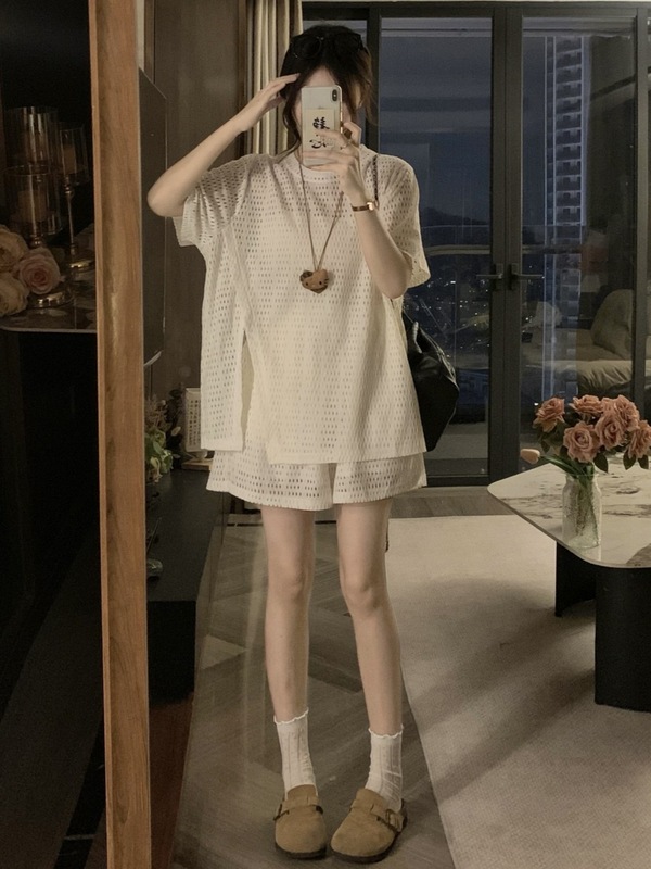 大码夏装夏季胖显瘦遮肉设计感镂空短袖恤上衣阔腿裤两件套装|undefined