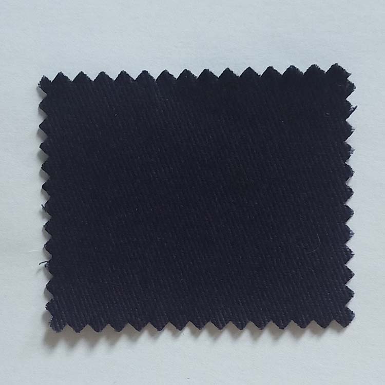 Precio de fábrica de tela de algodón tejido de color sólido suave tela de camisa 100% algodón cepillado impermeable