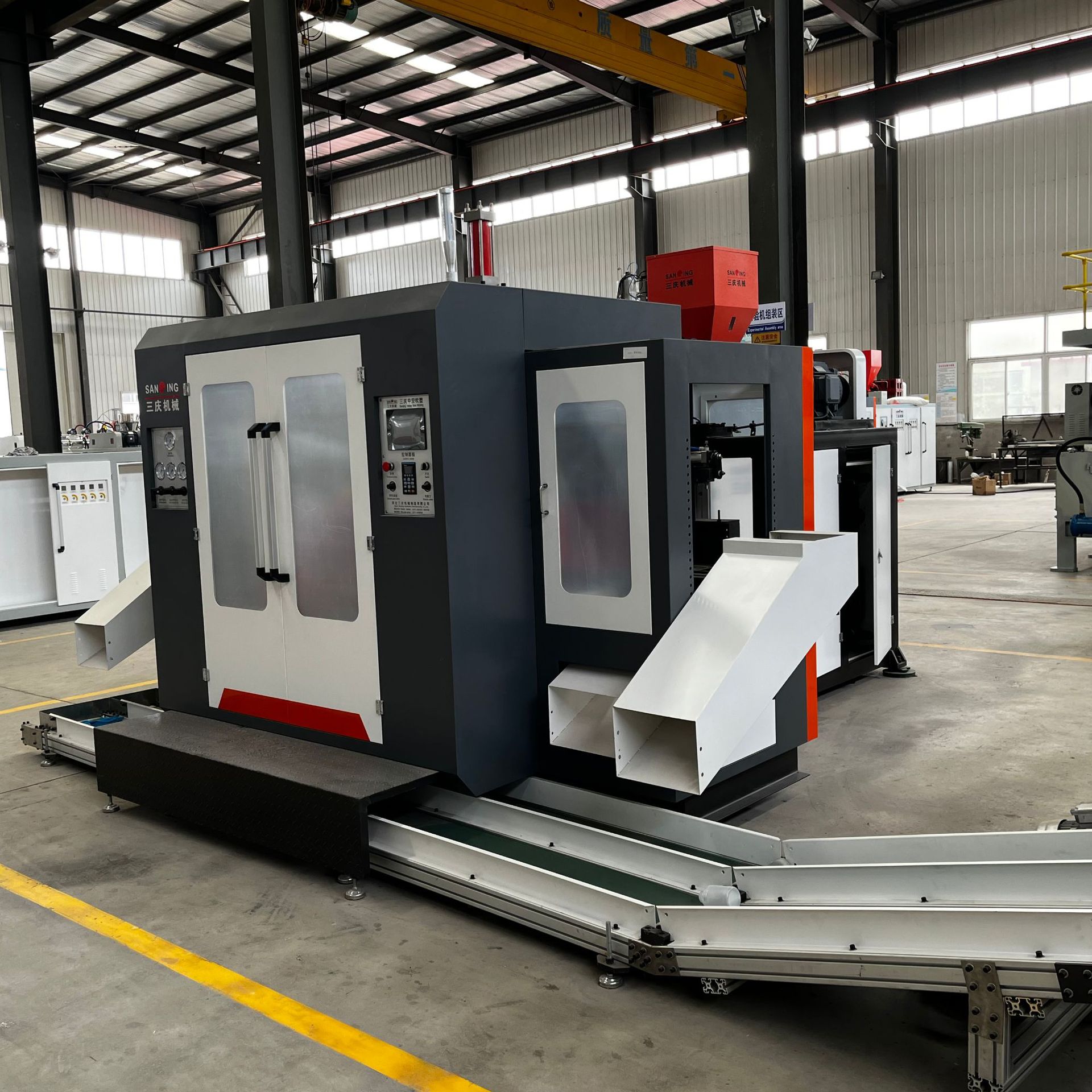 10 litros completamente automático una máquina de moldeo por soplado seis máquina de soplado de botellas para producir cubierta de polvo de botellas de cajas de rodamientos