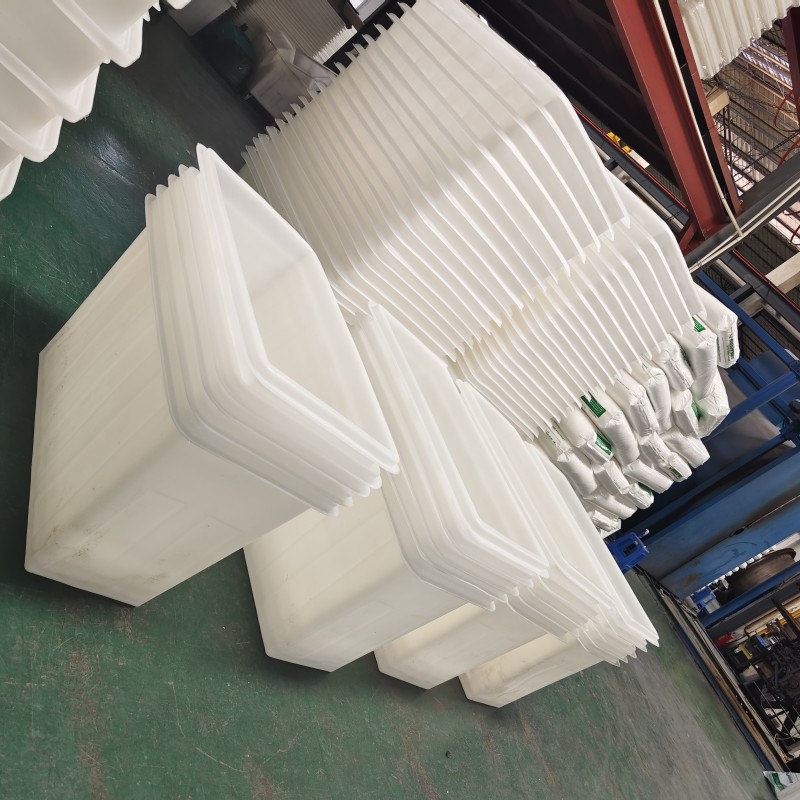 厂家直销纺织厂专用250L衣车桶 带轮300L翻边 方形水箱 滚塑方箱