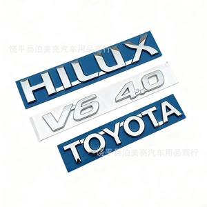 Köhnə Toyota Hilux V6 4.0 üçün 3 hissəli arxa avtomobil stikerləri