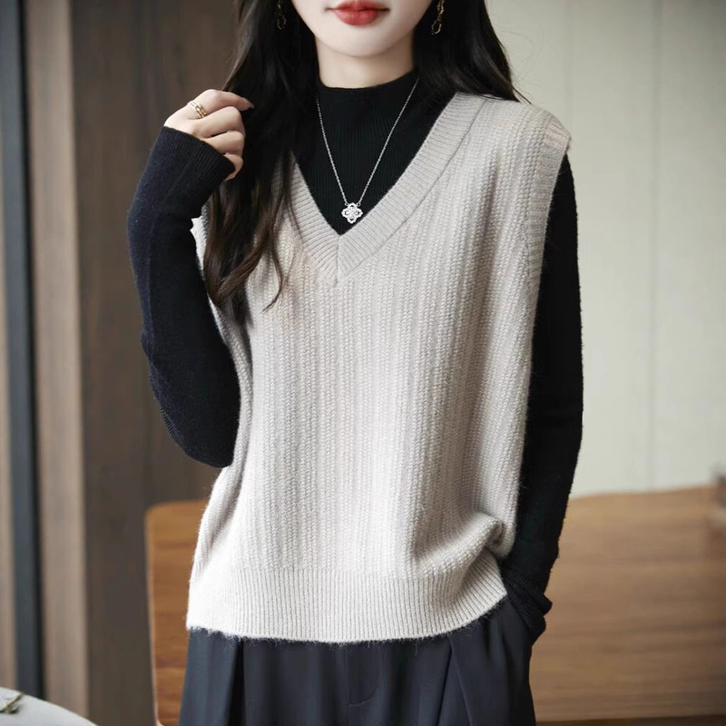 New Knitted Vest for Women, Sleeveless Waistcoat Sweater, Lazy Style, V Neck, Chic Layered Vest Top