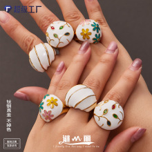����ŷ���羳���ı�ĸ��ɫ���Ͳ���ֶƽ�Ůʿ����ɫ��ָ��Ʒ����
