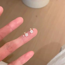 耳钉;戒指;项链