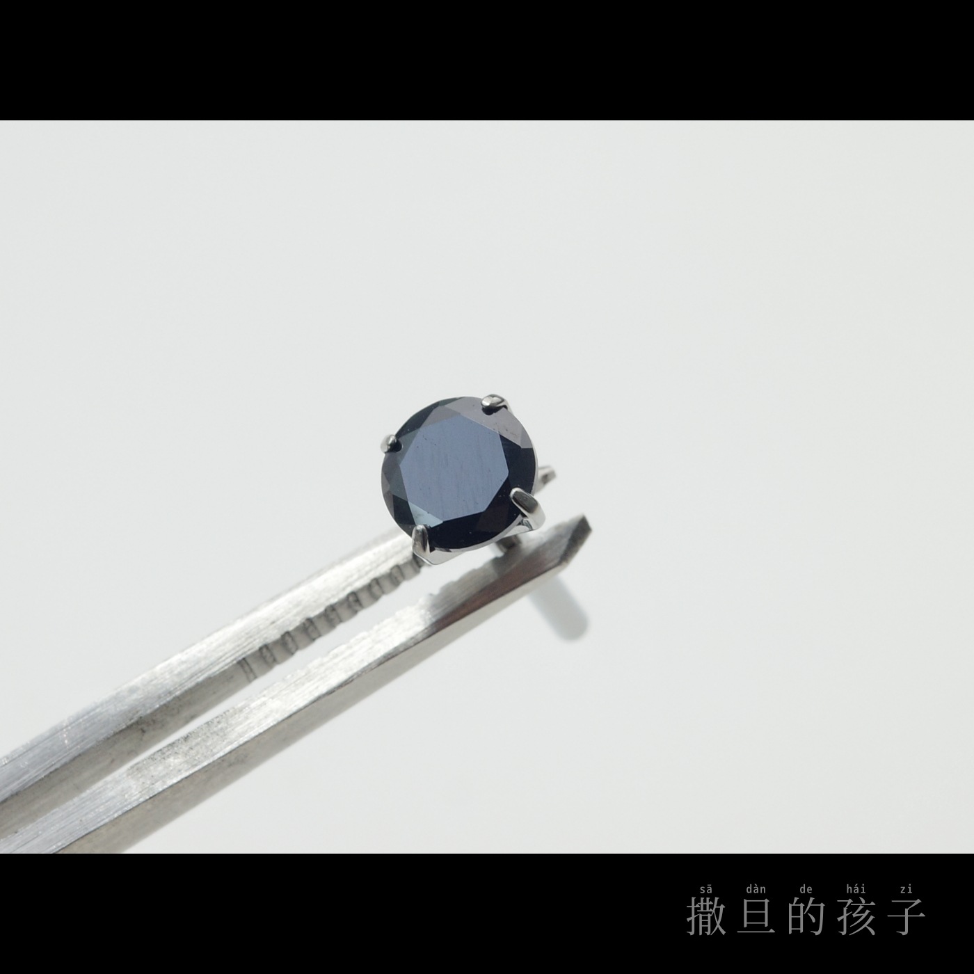 Titanium Alloy Flashing Zircon Tongue Piercing Barbell Internally Threaded for Women detail image 14