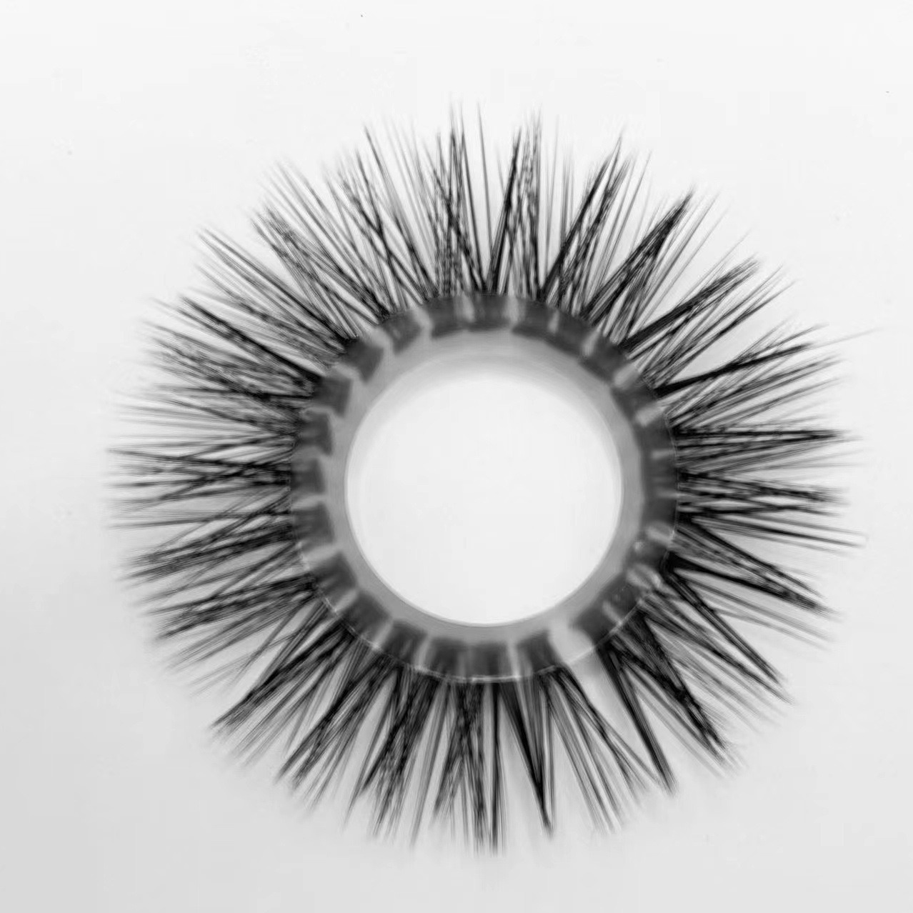 Double-Layer Silicone Sheep Eye Ring with Faux Fur Beads, 2.0 cm Inner Diameter — detail image 1