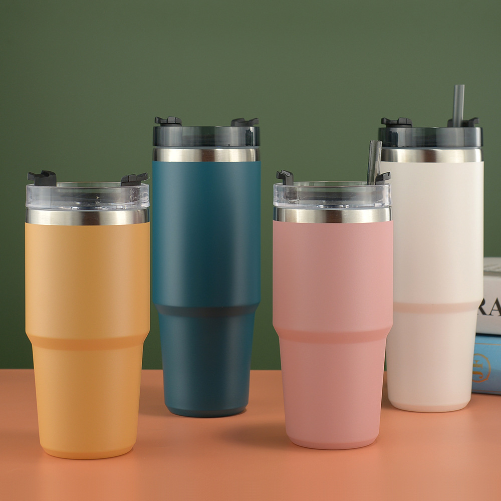Producto explosivo del sudeste asiático Taza de aislamiento de acero inoxidable 304 Taza de automóvil 30oz20oz Taza de hielo para automóvil Taza de agua con pajita