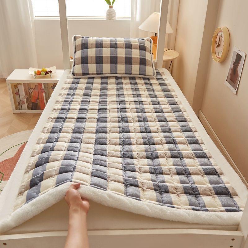 Milk Velvet Winter Mattress Pad Household Fleece-Lined Soft Cushion Student Dormitory Bed Cover Thickeneded Single Warm Mattress