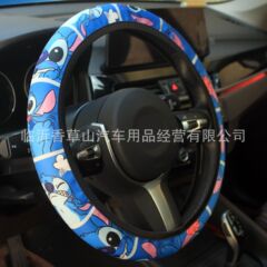 新型車のハンドルカバーのスティッチには内輪のない弾性ベルトの弾力性があります。