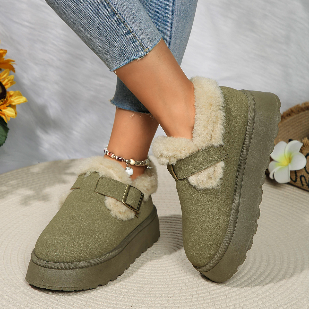 Muffin thick sole woolen shoes winter new wear round head warm and fluffy fashion casual cotton shoes_viptrois.com