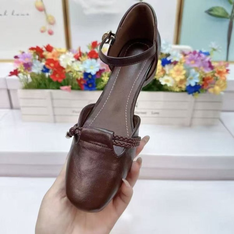 Fada de explosión de verano con sandalias de talón grueso 2026 cómodas no cansadas pie versátil con sandalias francesas para mujeres