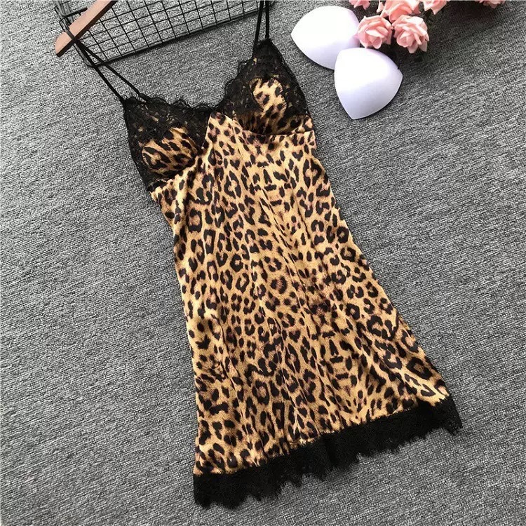 Nueva seda europea y americana negra estampada leopardo ropa de casa pijama set de moda encaje pijama set al por mayor