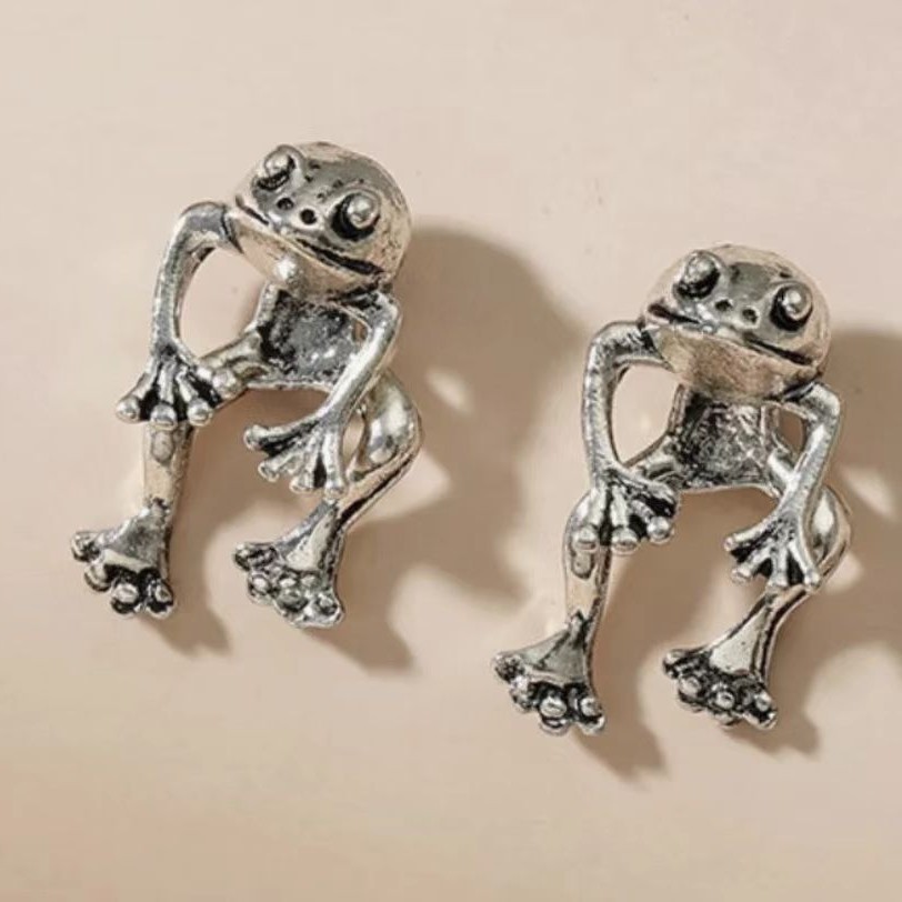 Cross-Border Retro Cool Style Hairless Cat Earrings for Men and Women Niche Design Frog Ear Bone Earrings Earrings