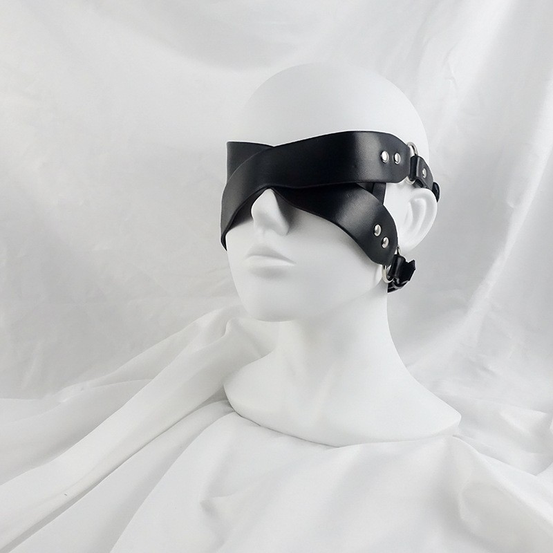 Leather SM Eye Mask with Metal Details, Black Adult Bondage Blindfold for Couples — detail image 6