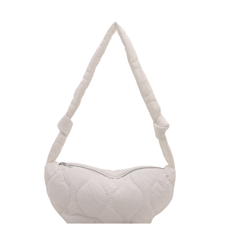 Moda de algodón de gran capacidad 2023 nuevo plegado nube bordado línea simple ocio bolsas de brazo para mujeres