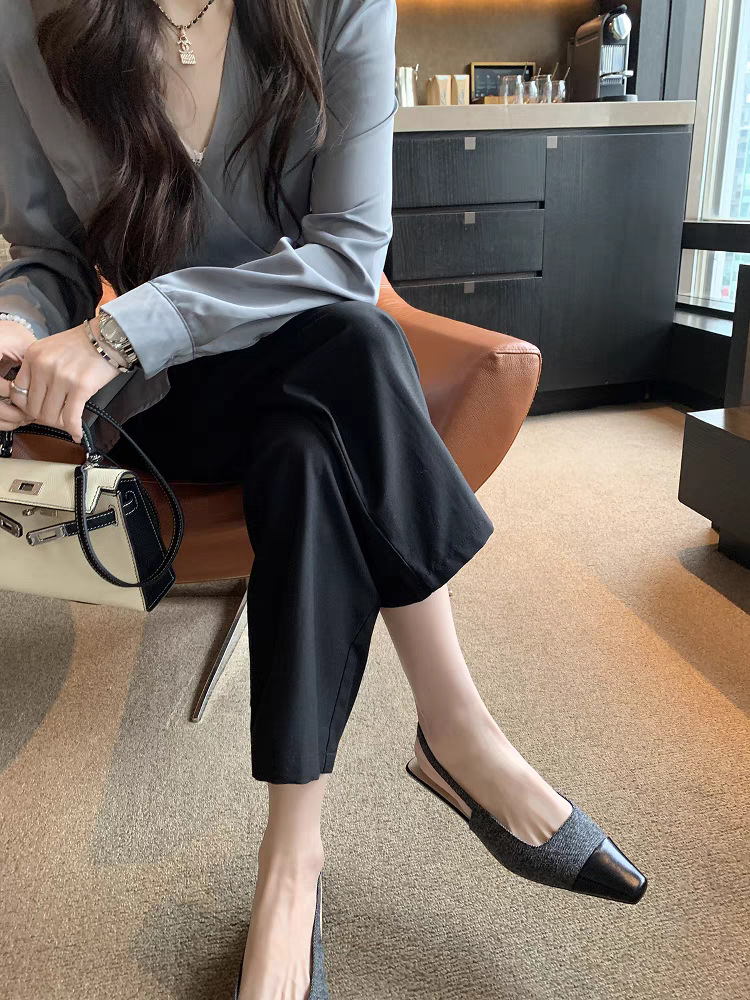 검은색