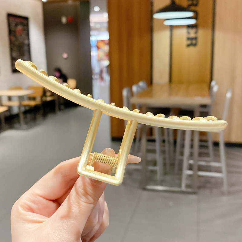 Francés retro metal clip de pelo mujeres verano gran clip de pelo perla clip de pelo Corea del Sur tiburón clip de pelo accesorios de pelo hadas