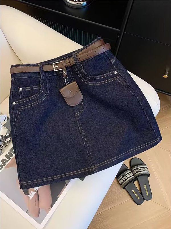 Retro dark blue summer denim skirt