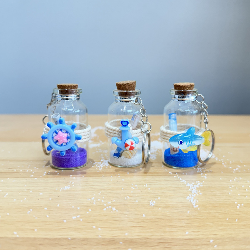 Creative quicksand bottle decoration sea sand bottle wishing bottle key chain beach small gift glass couple small gift Creative quicksand bottle decoration sea sand bottle wishing bottle key chain beach small gift glass couple small gift
