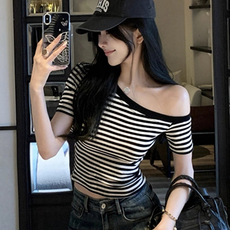 Hot Girl Style Color-Block Striped Asymmetrical Shoulder-Exposing Short-Sleeve T-Shirt for Women, Summer Irregular Design, Slim Fit Top