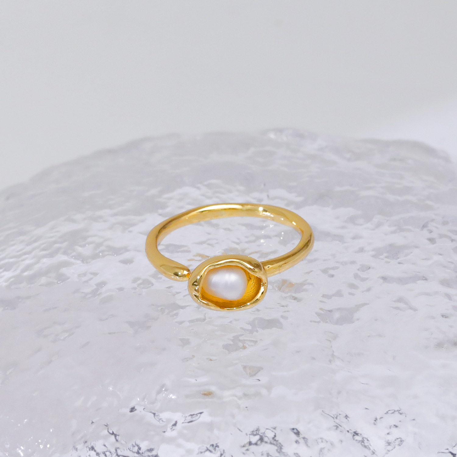 Small design retro elegant adjustable ring pearl
