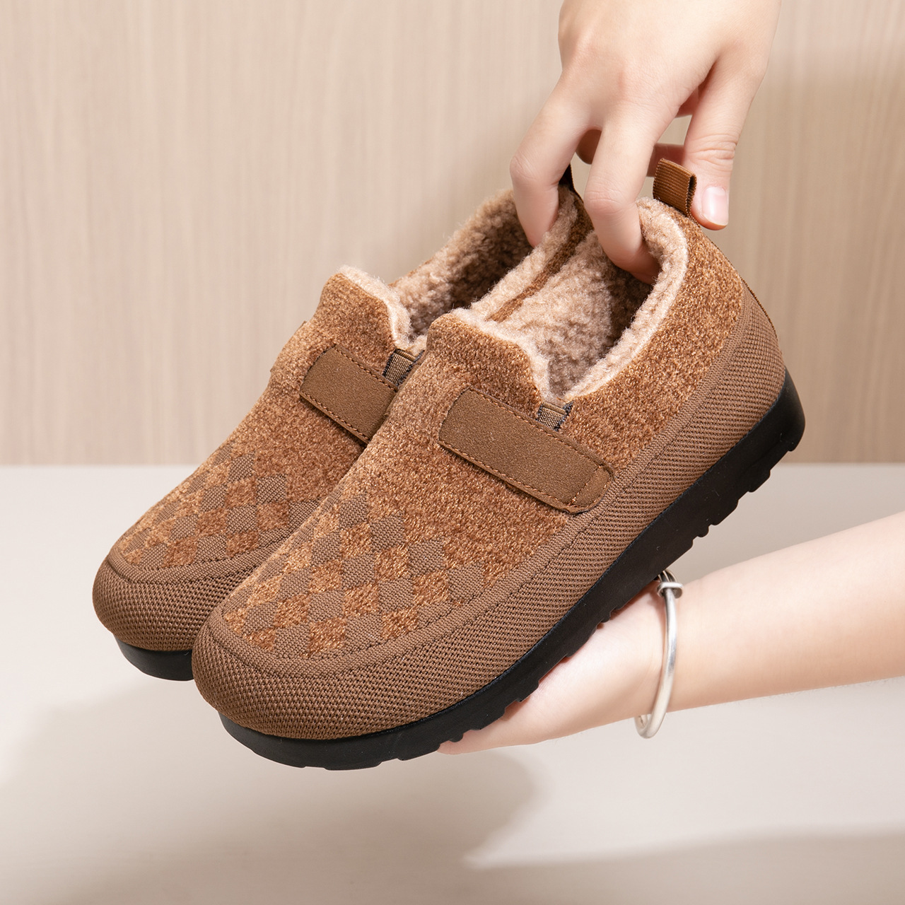 Winter insulated keep warm Beijing cloth slippers