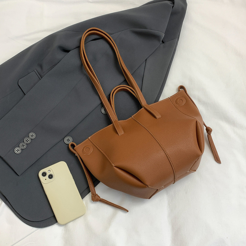 Foreign Trade Niche Handbag for Women, New Autumn and Winter Style, Simple Ladies' Shoulder Bag, Korean Fashion, Large Capacity Underarm Bag