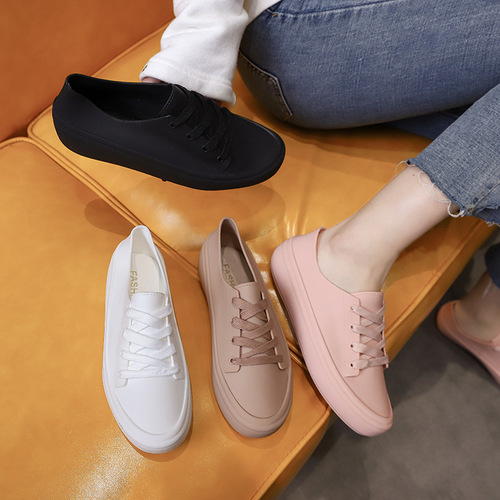 New Style Student Strap Rain Boots for Girls, Fashion Korean Version, Cute Flat-Sole, Lightweight Water Shoes, Low-Top Short Rain Boots