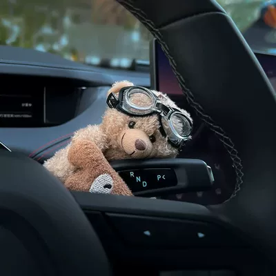 Car Creative Cute Cute Pet Bear Screen Ornaments Cartoon Car Decoration Car Decoration Car Decoration Goddess (Other Automotive Interior Supplies) - pocket-guy-bear-1