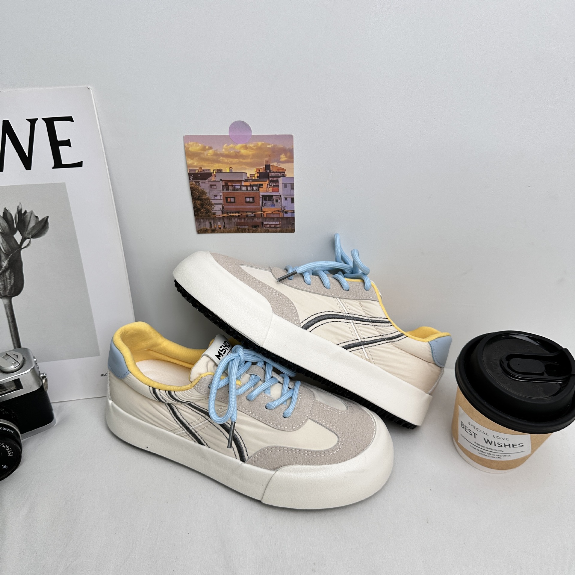 6631 zapatos de látex / zapatos de suela gruesa zapatos de mujer 2025 nuevo estilo de cabeza redonda retro chic diseño original zapatos de entrenamiento