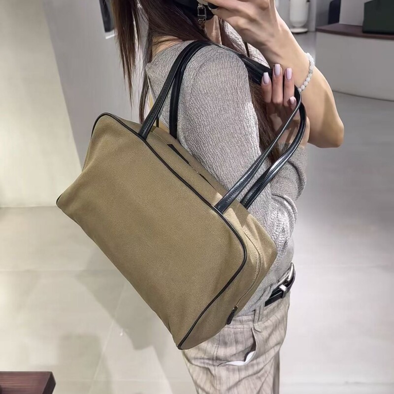 Jennie's Same Style Row-Style Astra Bowling Canvas Leather Minimalist Shoulder Bag Underarm Pillow Bag Jennie's Same Style Row-Style Astra Bowling Canvas Leather Minimalist Shoulder Bag Underarm Pillow Bag