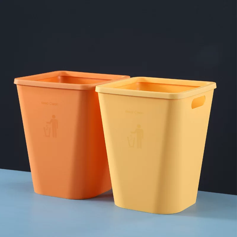 Plastic capacious garbage can, increased thickness