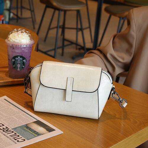 Premium Leather Women's Bag Trendy Fashionable Mini Shell Bag  New Arrival Super-Hot Shoulder Crossbody Bag