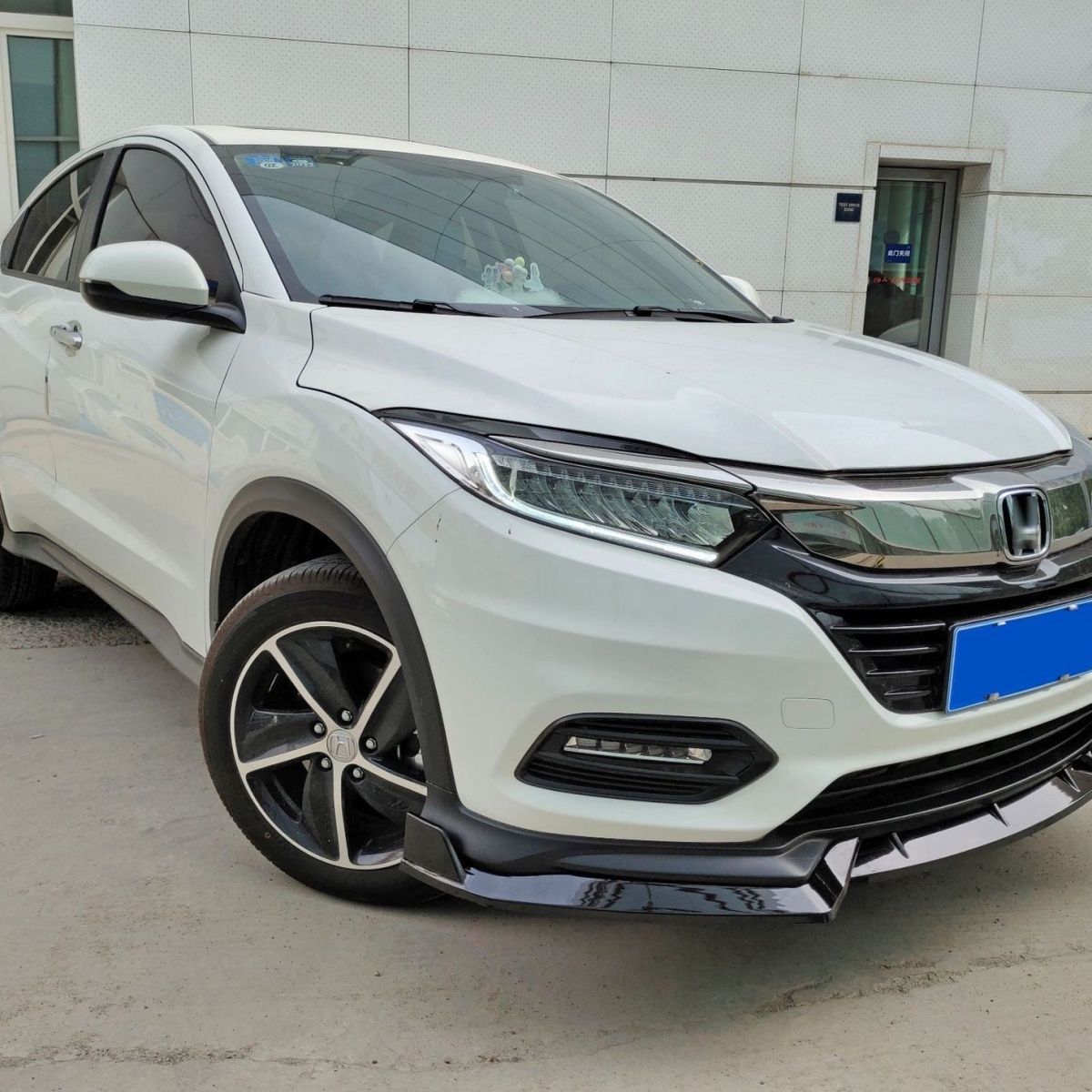 Suitable for Honda Hr-V Front Spoiler 2019-2020 Models, Universal for Hr-V, Three-Section Front Lip Modification