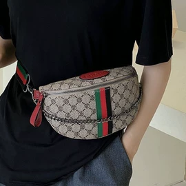 女士单肩包;女士斜挎包;水桶包