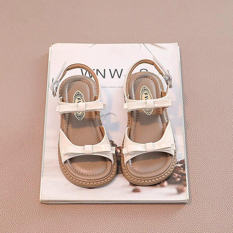 Детские босоножки для девочек, летние, 2025 года, новые, пляжные, мягкая подошва, для маленьких и больших детей, принцесса