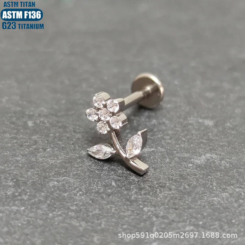 Pointed titanium steel lip stud product view