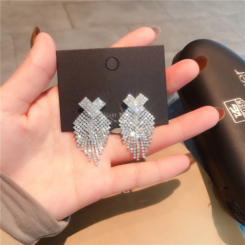 1 Pair Quantity Banquet Occasion Glam Tassel Alloy Inlay Rhinestones Women's Drop Earrings