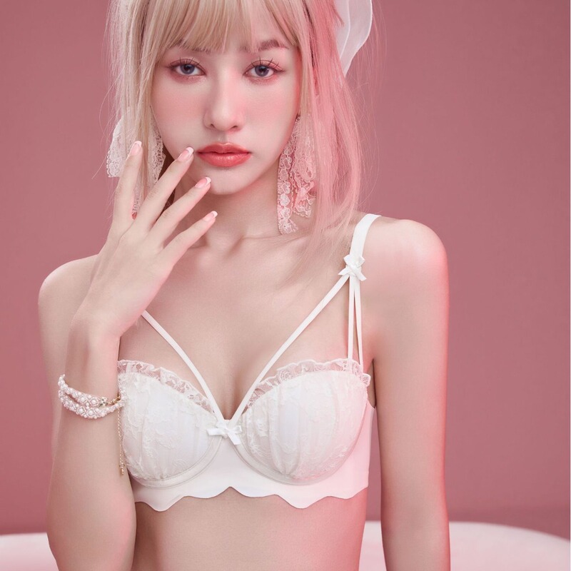 Sexy Pure Desire Lace Underwear Women's Small Chest Push-up Bra Without Steel Rings on Upper Bra Anti-sagging Explosive Bra suit