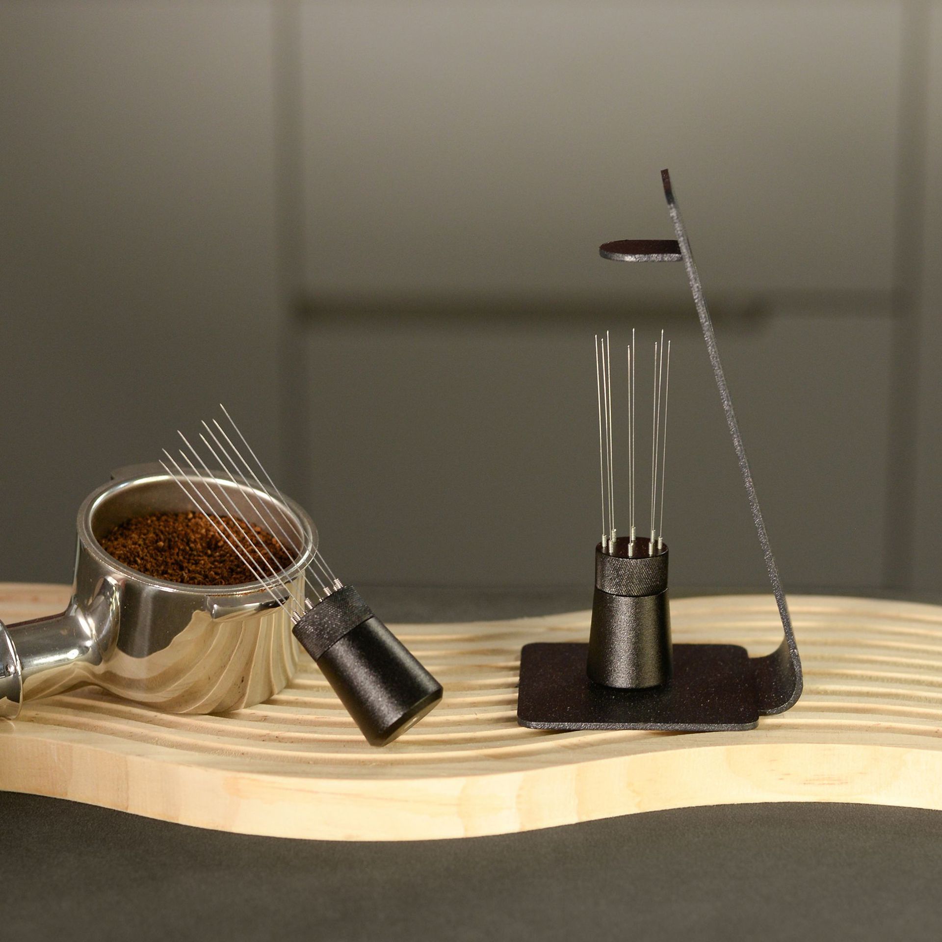 Aleación de aluminio magnético café tela polvo aguja de acero inoxidable divisor café cacking italiano aguja tela polvo almacenamiento rack