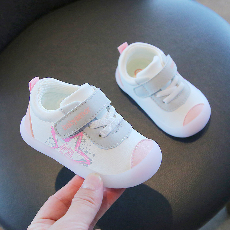 Bebé Niño Zapatos delanteros zapatos de bebé primavera y otoño de las mujeres de fondo suave antideslizante 0-1-2 años de edad nueve meses de otoño zapatos de los niños 3