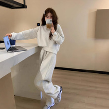 韩版简约三角贴布加绒圆领卫衣香蕉裤套装女冬新款宽松休闲两件套