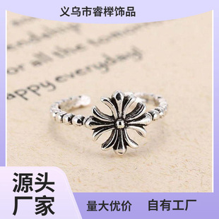 ���sɭϵ���f�͹Ž�ָŮ�n�悀�Ԍ���ʮ�ּ��黨�_�ڽ�ָ���l�Ʒ