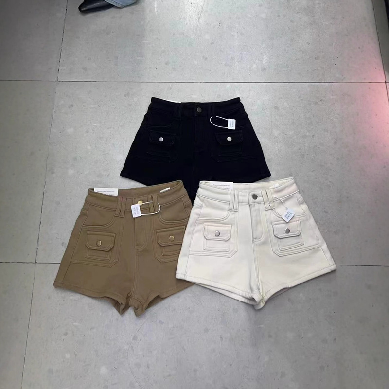 Real Shot of Stall: Fleece-Lined Thickened Women's Shorts, 2024 Summer Style, High-Waisted, Pocketed, Stretchy A-Line Hot Pants 7070